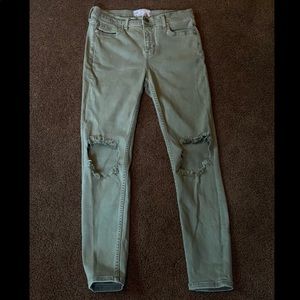 FREE PEOPLE army green jeans with rips